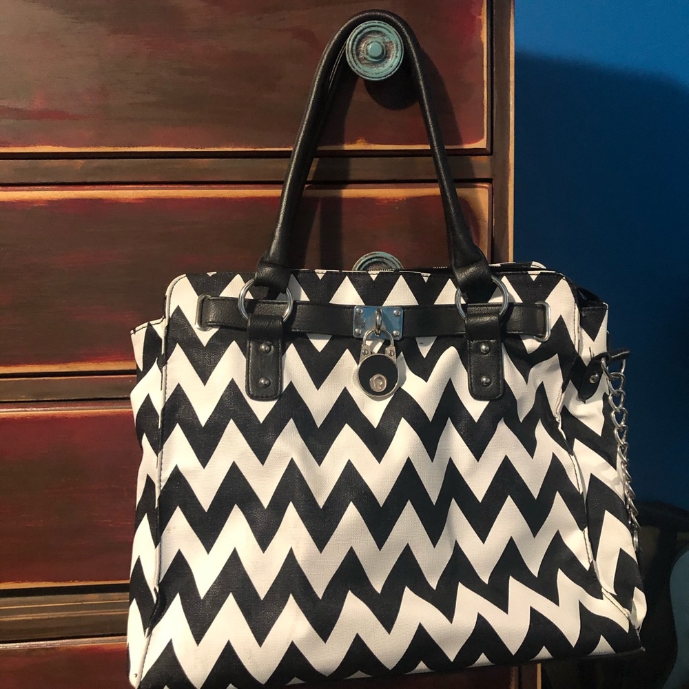 Chevron Purse